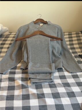 Women’s A New Day Gray Knit Two-Piece Set Large Top Medium Bottom